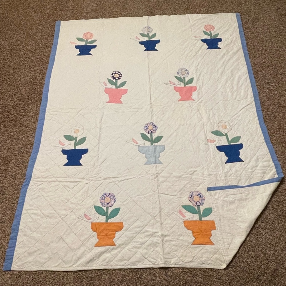 Antique Quilt! Flower Pots And Birds Estate Find! Vintage Handmade Quilt 87”X67”